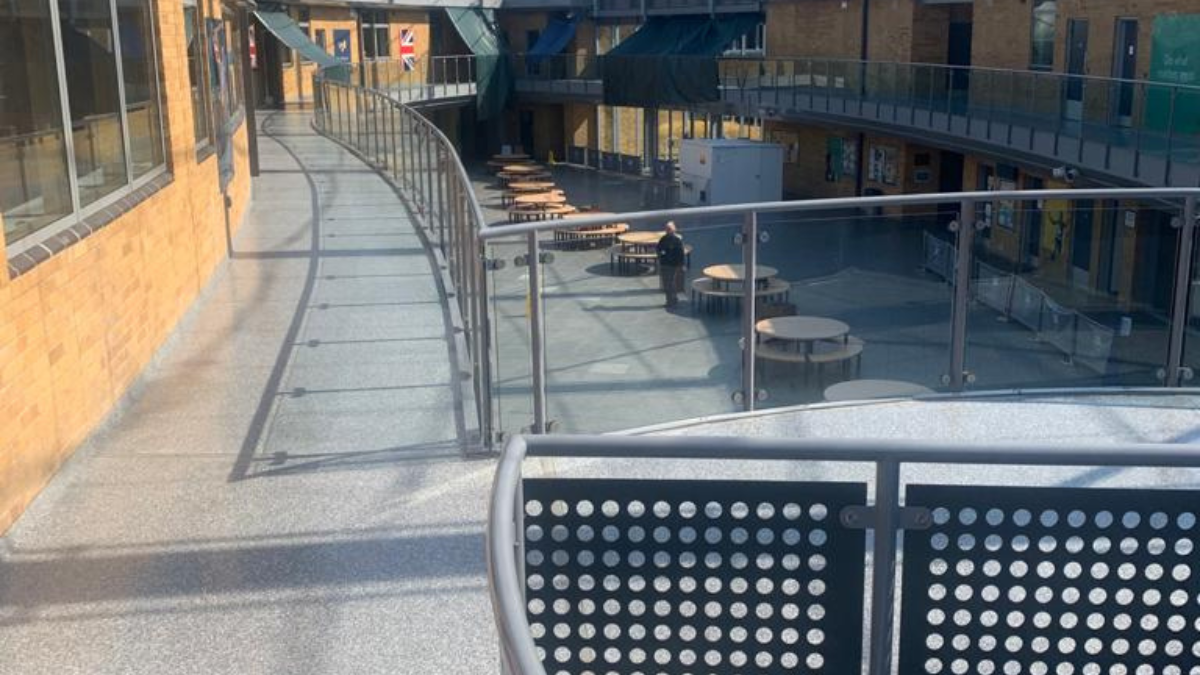 decorative flake resin floor